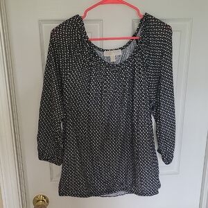 Women's Black and White Top